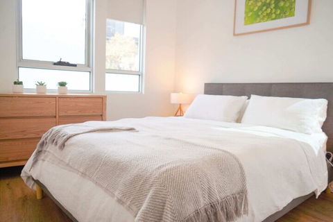 Trendy Modern 2BD Apartment Close To Beach & City - New Castle Holiday 2