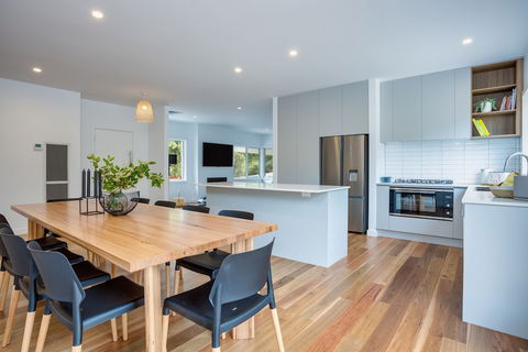 Molly's Beach House - New Castle Holiday 6