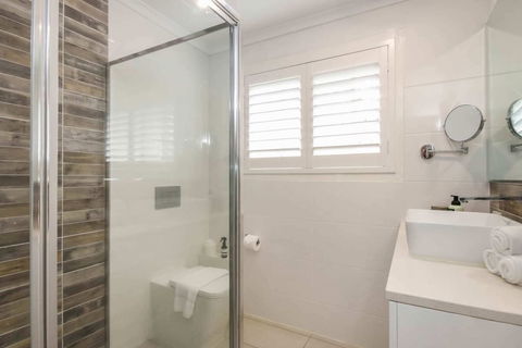 ? Hidden Backyard Oasis Close To Miami Beach - New Castle Holiday 5