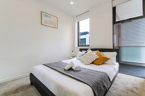 Willis Wolli Crk 24 - New Castle Holiday 4