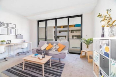 Willis Wolli Crk 24 - New Castle Holiday 0