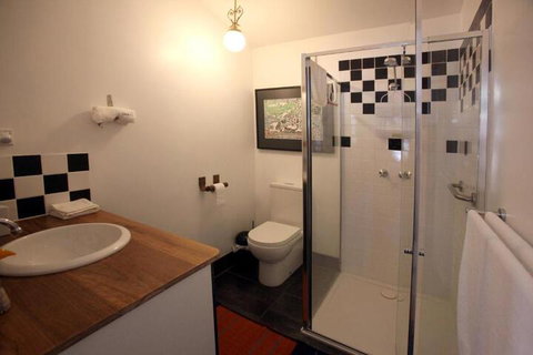 Wallace Lodge - New Castle Holiday 3