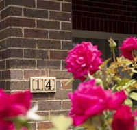 Rose Cottage Charming Double Brick Near Cook Park  CBD - New Castle Holiday