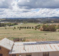The Daydawn Dairy Perched High Simple Living  What a View - New Castle Holiday