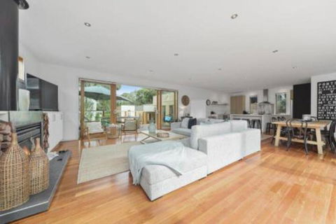 Blairgowrie Beach Villa - New Castle Holiday 0
