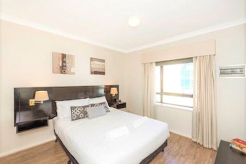 Perth West End Apartment 504 - New Castle Holiday 0