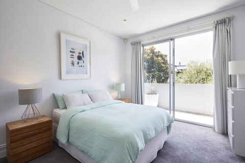 Bondi Beach Haven - New Castle Holiday 7