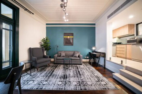 Newlife Serviced Apartments - New Castle Holiday 0