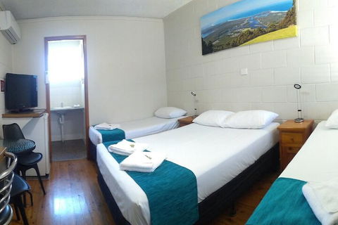 Kew Motel - New Castle Holiday 5