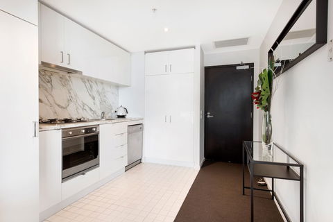 FARINA, 1BDR Docklands Apartment - New Castle Holiday 4