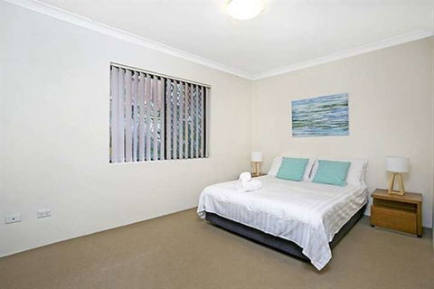 Walking Distance To Coogee Beach MOUNT - New Castle Holiday 2