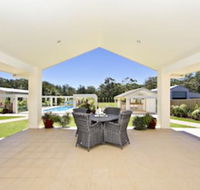 One Mile Mansion - New Castle Holiday
