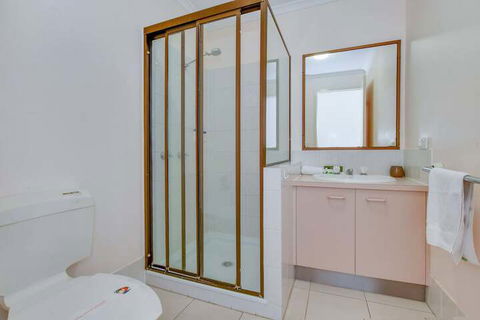 Coral Breeze Bradman Avenue Maroochydore - New Castle Holiday 6