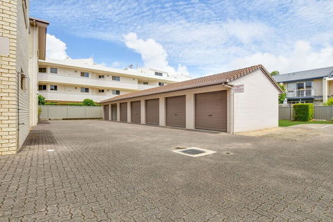Coral Breeze Bradman Avenue Maroochydore - New Castle Holiday 3