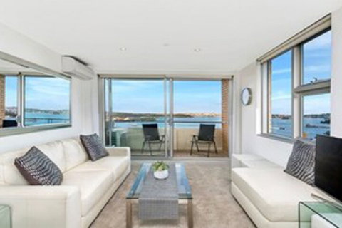 The Apartment Service CBELA - New Castle Holiday 0