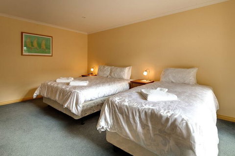 Wavecrest - New Castle Holiday 6