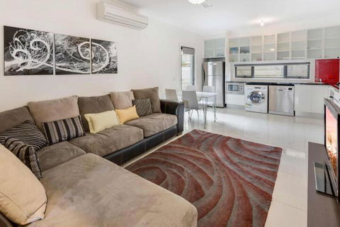 Stillwaters Panoramic View Of Lakes Entrance - New Castle Holiday 7
