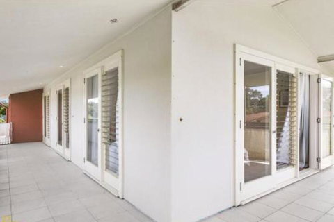 Campbell Cove 60 Campbell Avenue - New Castle Holiday 3