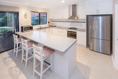 Daves Digs - New Castle Holiday 2