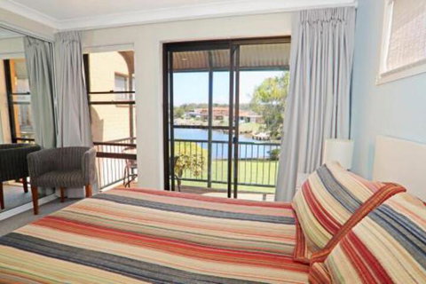 Driftwood - New Castle Holiday 5