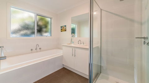 House On 37 Barramundi Near Smiths - New Castle Holiday 4