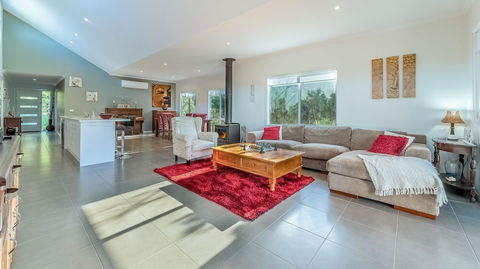 House On 37 Barramundi Near Smiths - New Castle Holiday 6