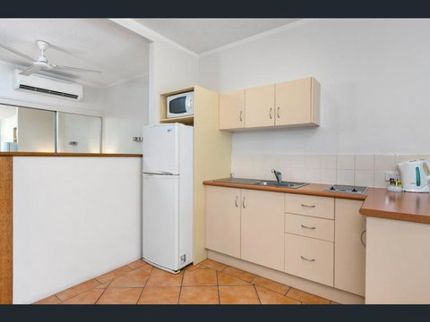 Absolute Beachfront With Million Dollar Views - New Castle Holiday 1