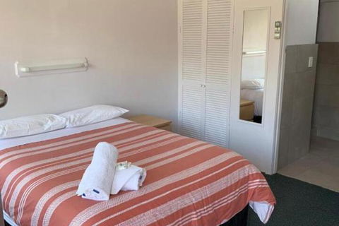Mount Beauty Motor Inn - New Castle Holiday 3