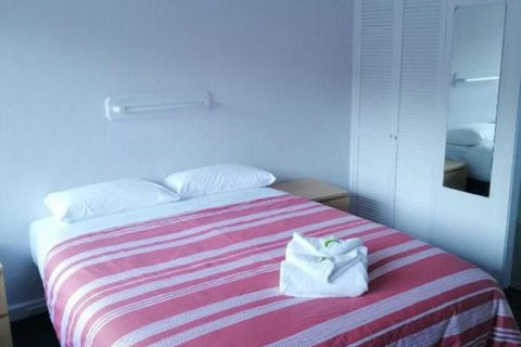 Mount Beauty Motor Inn - New Castle Holiday 5