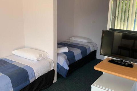 Mount Beauty Motor Inn - New Castle Holiday 4