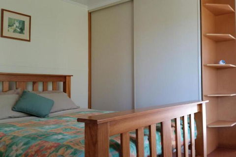 Bushland Retreat - New Castle Holiday 7