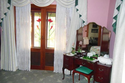 Pepper Tree Ridge B & B - New Castle Holiday 3