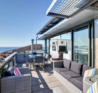 The Deckhouse 22 / 26 One Mile Close - New Castle Holiday