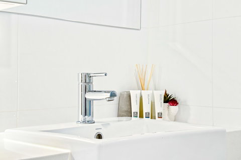 Modern Apartment Next To Largest Shopping Centre - New Castle Holiday 0