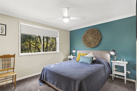 Stockton Street 1 / 72 - New Castle Holiday 5