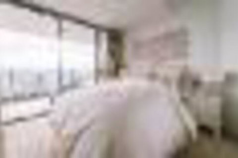 Amazing Views Of Brisbane River & Story Bridge - New Castle Holiday 4