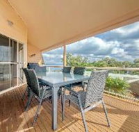 3 Bedroom Villa Moy at Nelson Bay 2 / 30 Thurlow Avenue FREE WIFI - New Castle Holiday