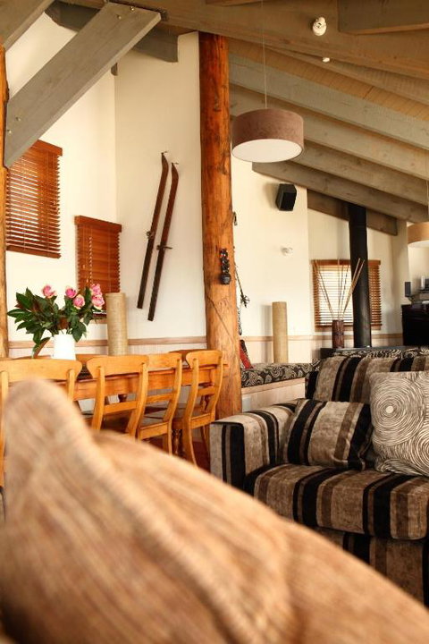 Sanki - New Castle Holiday 6