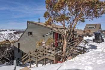 Hotham Heights VIC New Castle Holiday