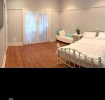 Farm stay on horse property - New Castle Holiday