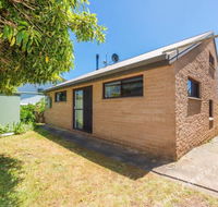 The Accommodation Group  Greens Beach Retreat - New Castle Holiday