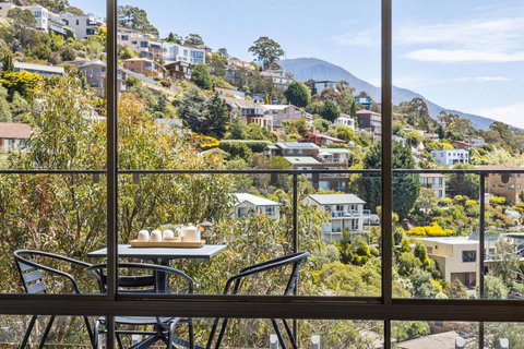 The Lookout - New Castle Holiday 1