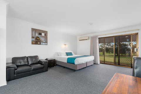 Barmera Country Club Motor Inn - New Castle Holiday 1