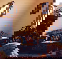 Hamilton House - New Castle Holiday