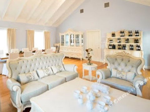 Maison Blue Pty Ltd Adelaide - New Castle Holiday 5