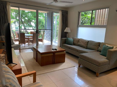 Beach House Apartment 1 - New Castle Holiday 5