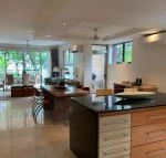Beach House Apartment 1 - New Castle Holiday