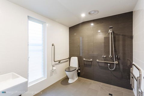 Stablebase - New Castle Holiday 3