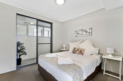 Coast Luxury Apartment 24 - New Castle Holiday 6