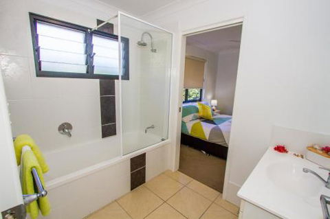 Torakina - New Castle Holiday 2